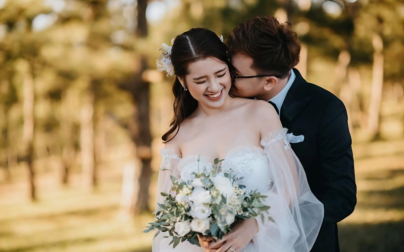 Cặp đôi chia sẻ ý tưởng với nhiếp ảnh gia để tạo nên bộ ảnh cưới cá nhân hóa