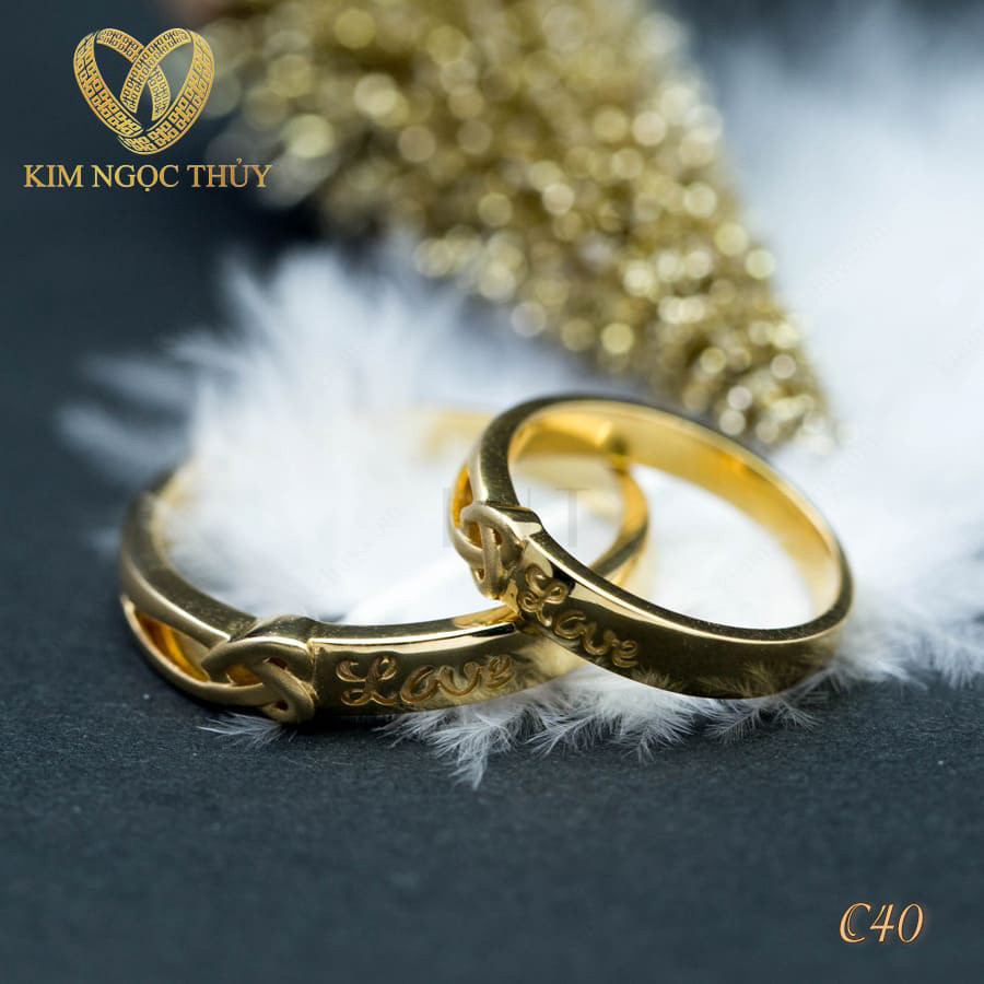 Nhẫn cưới C40 hoạ tiết chữ Love khắc nổi tinh xảo