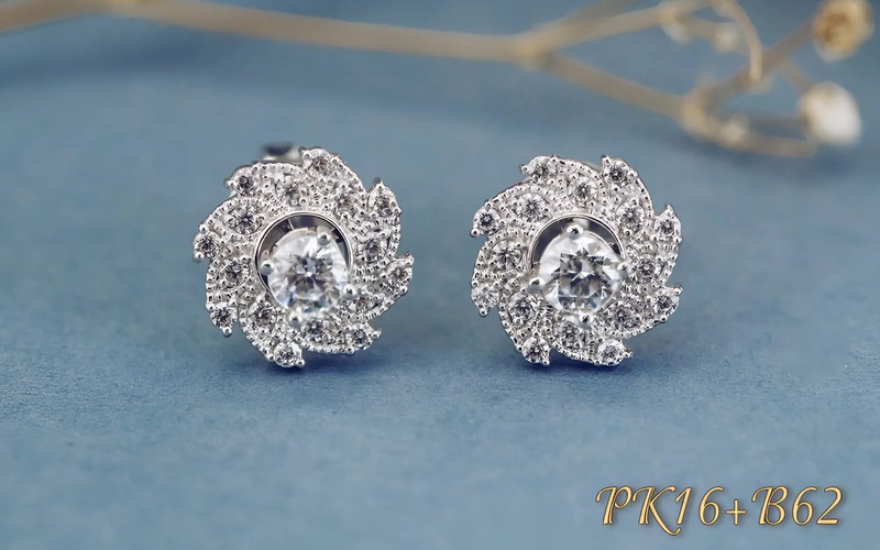 Ưu điểm vàng trắng: Tôn vinh trọn vẹn vẻ đẹp lấp lánh của đá quý