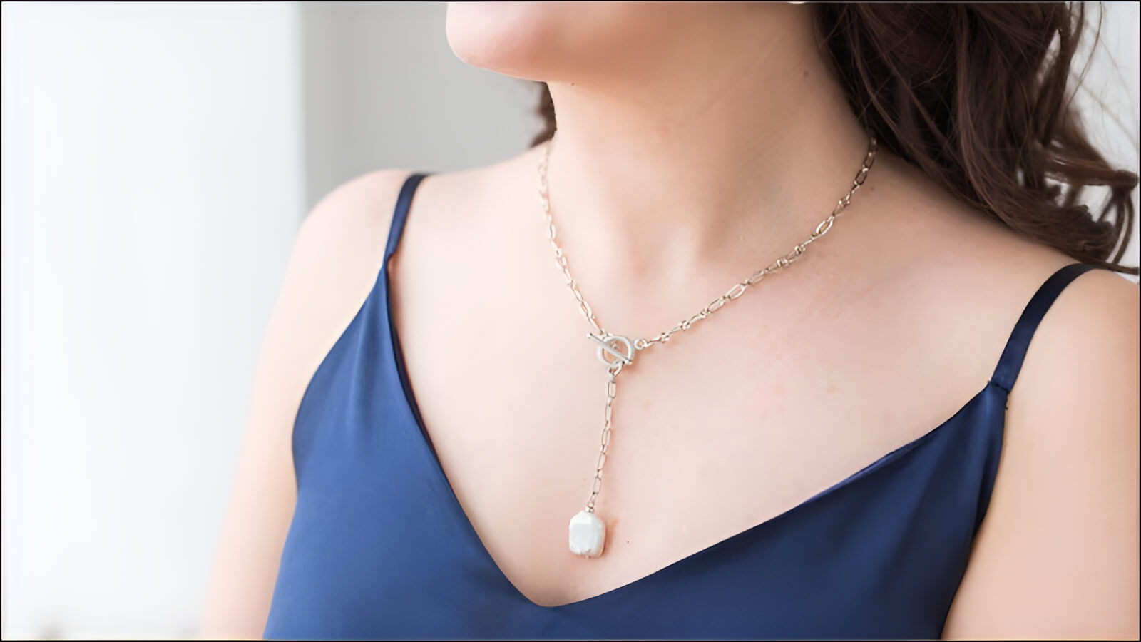 Xu hướng tối giản (Minimalism) trong trang sức, đặc biệt là dây chuyền, tiếp tục khẳng định sức hút trong năm 2024