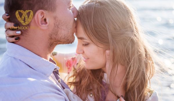 Cách để hôn bạn gái