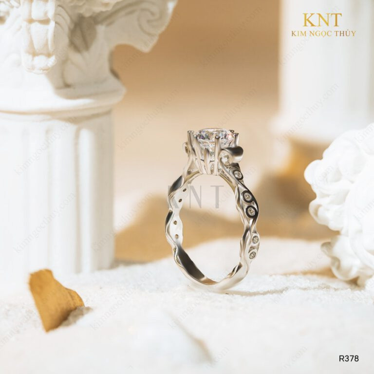 Nhẫn đính hôn Hy Lạp Poseidon R378 họa tiết sóng biển nổi bật