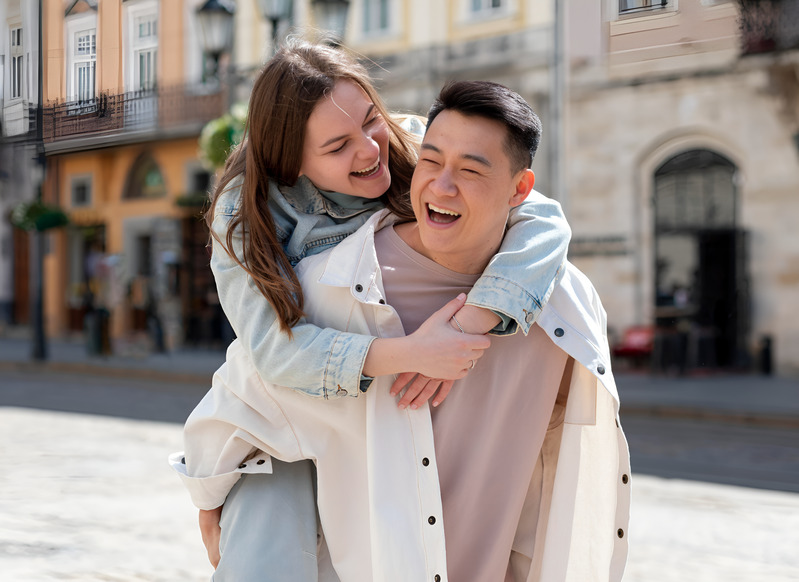 Niềm tin tam hợp mang lại may mắn, hòa thuận.