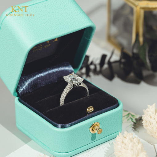 Nhẫn đính hôn đá Moissanite RM20 phù hợp với đa dạng phong cách