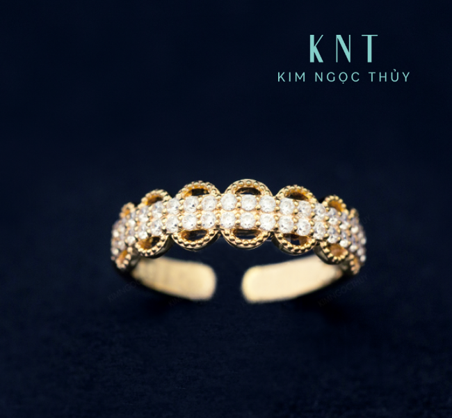 Nhẫn cưới phong cách Gothic