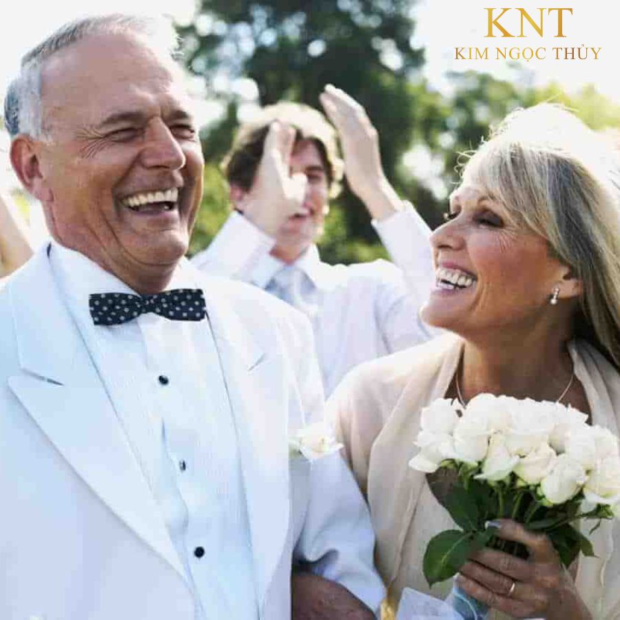 NHẪN KỶ NIỆM CƯỚI - MÓN QUÀ Ý NGHĨA CỦA CÁC CẶP VỢ CHỒNG