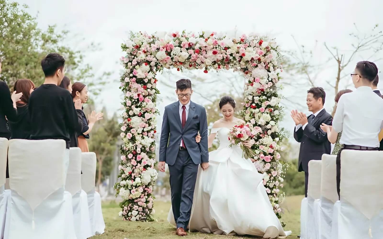 Cặp đôi cân nhắc nhiều yếu tố khi chọn tháng cưới