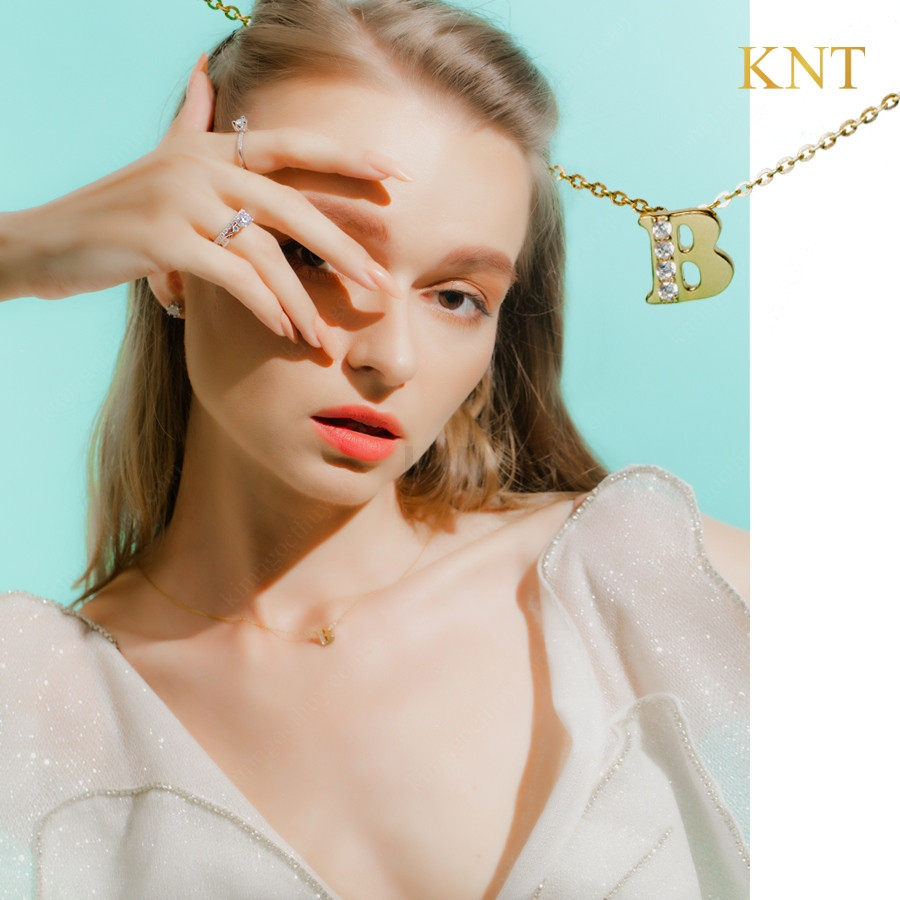 Khám phá dây chuyền vàng Freedom Sky chữ B - Phong cách phóng khoáng, trẻ trung