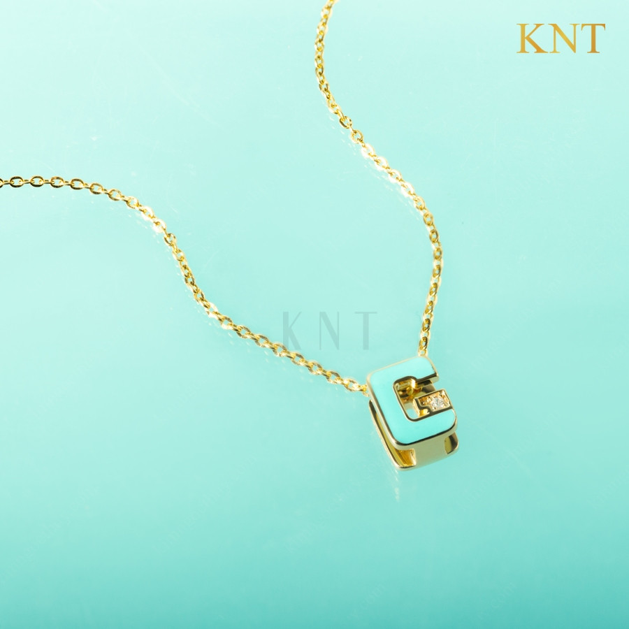 Mặt dây chuyền Sea La Vie chữ G thiết kế sang trọng, tinh tế