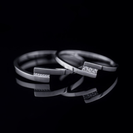 Nhẫn cặp vàng CV43: Thiết kế hiện đại, nhẹ nhàng và độc đáo