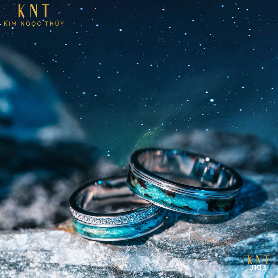 Nhẫn cưới Galaxy J103 tráng men xanh cobalt độc đáo