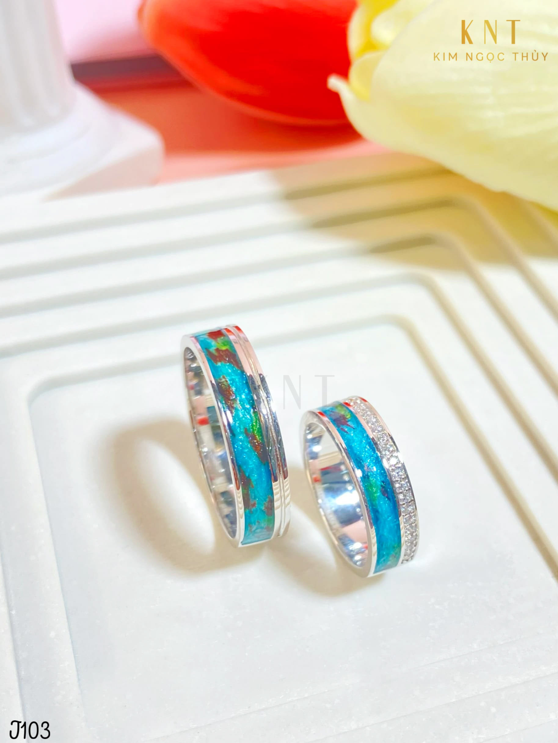 Nhẫn cưới Galaxy J103 thiết kế tinh tế, phối màu cá tính