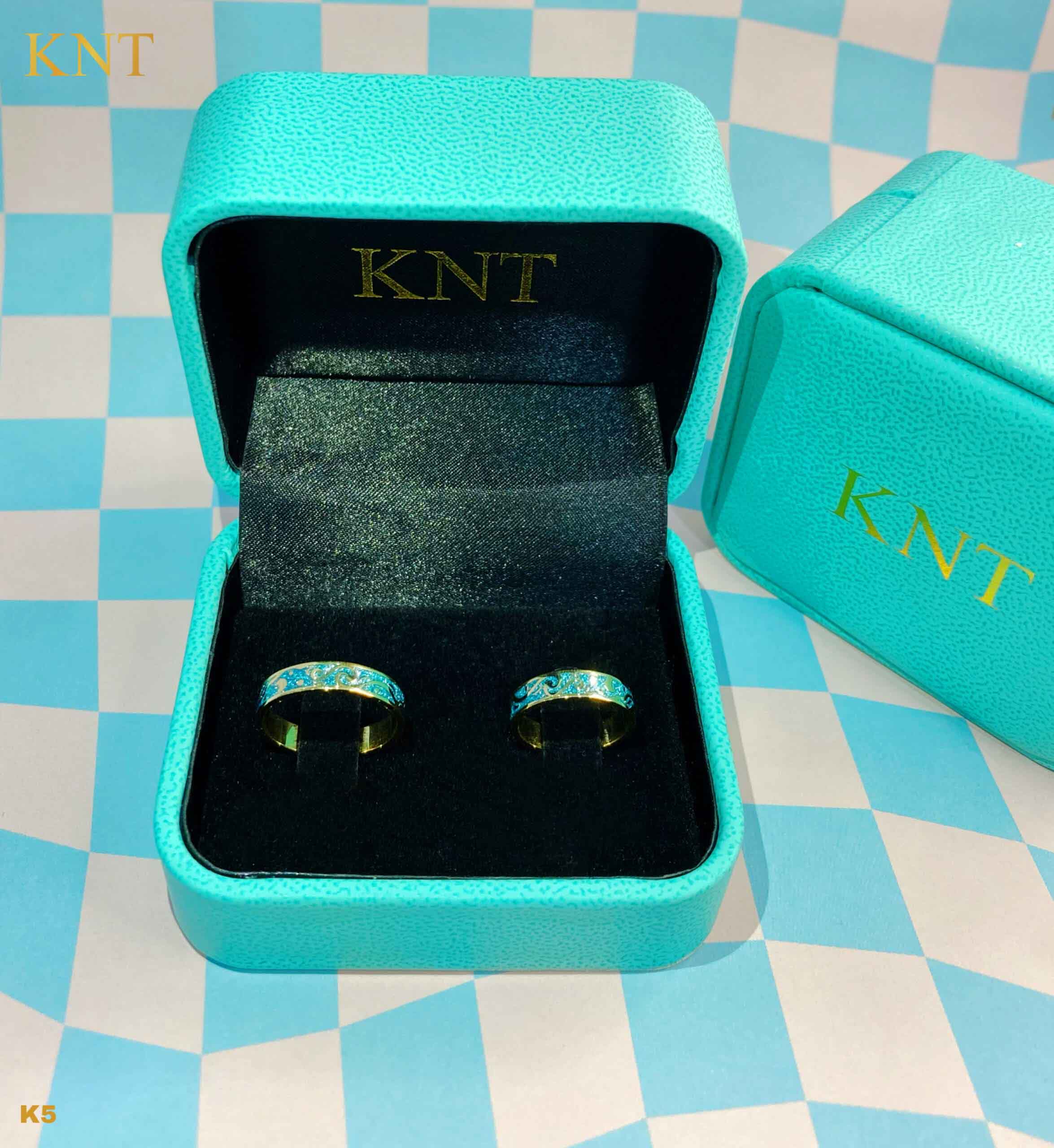 Nhẫn cưới Galaxy K5 thiết kế hiện đại với đường nét tinh xảo