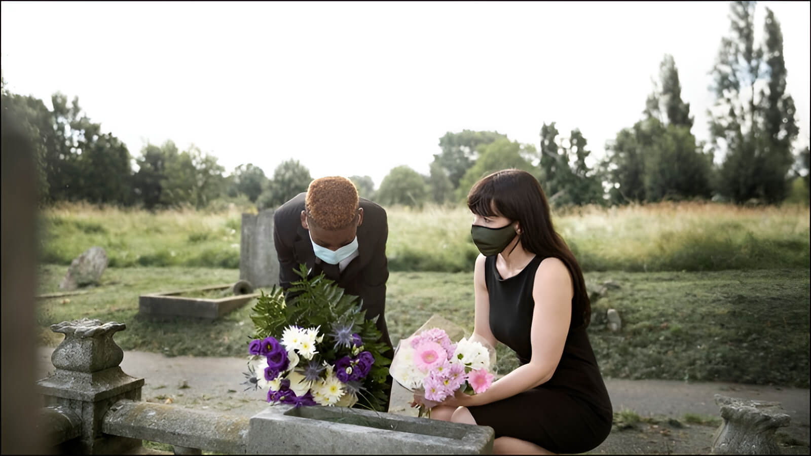 Cô dâu trầm ngâm khi chuẩn bị cho đám cưới trong lúc nhà có tang