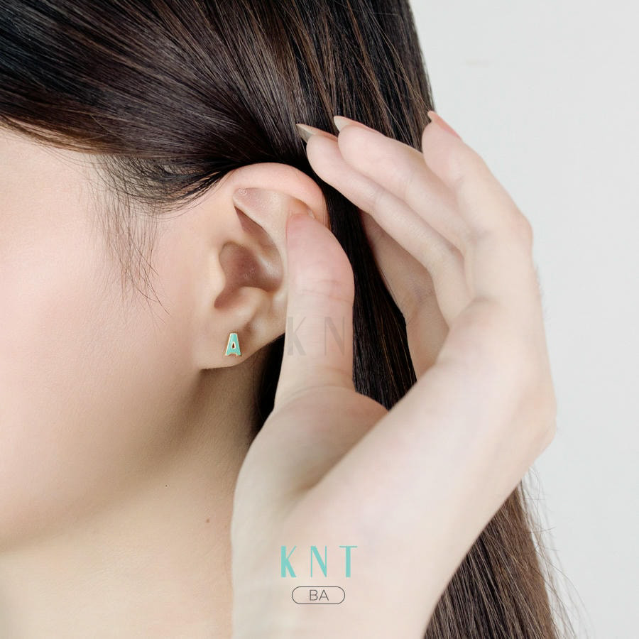 Bông tai Sea La Vie chữ A: Thiết kế độc đáo, cá tính