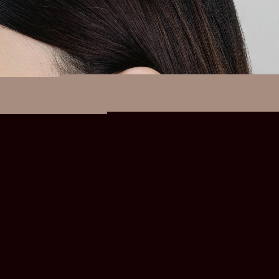 Bông tai Sea La Vie chữ C Kim Ngọc Thủy có thiết kế độc quyền, phủ sứ xanh