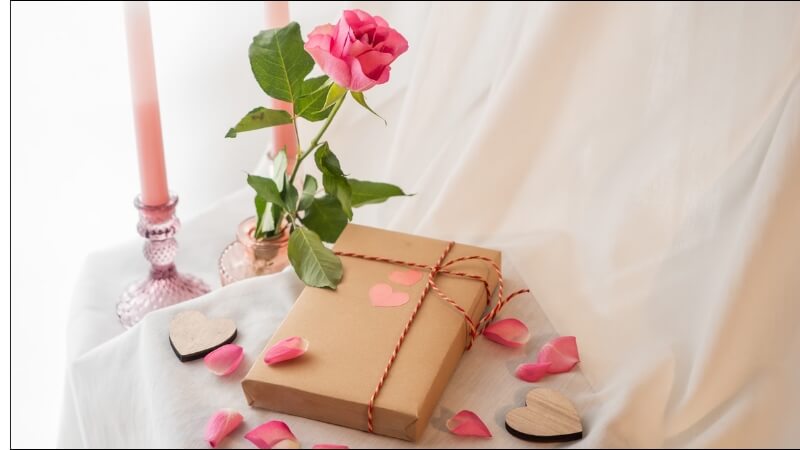 Bữa tối kỷ niệm ngày cưới lãng mạn tại nhà