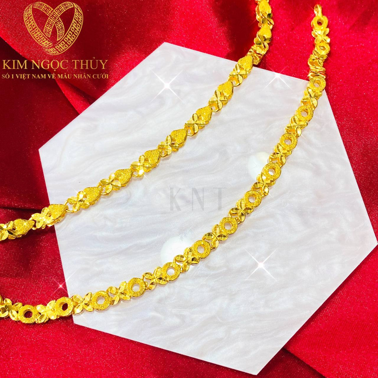 Lắc tay nữ 3 chỉ