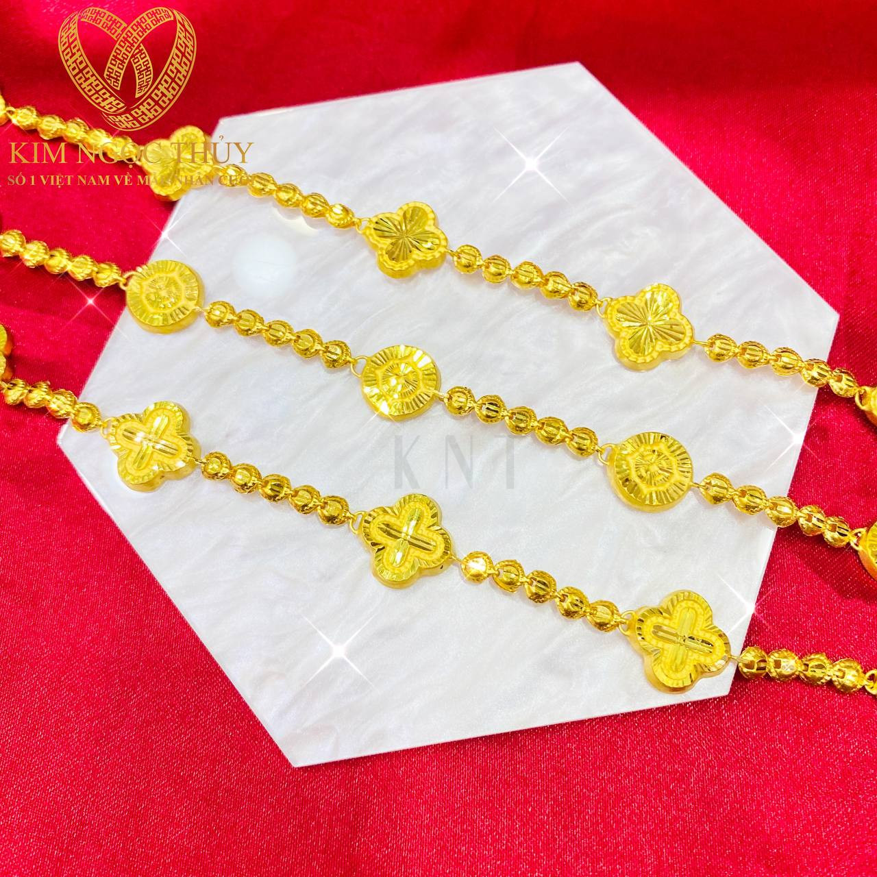 Lắc tay 1 chỉ chất liệu vàng cao cấp