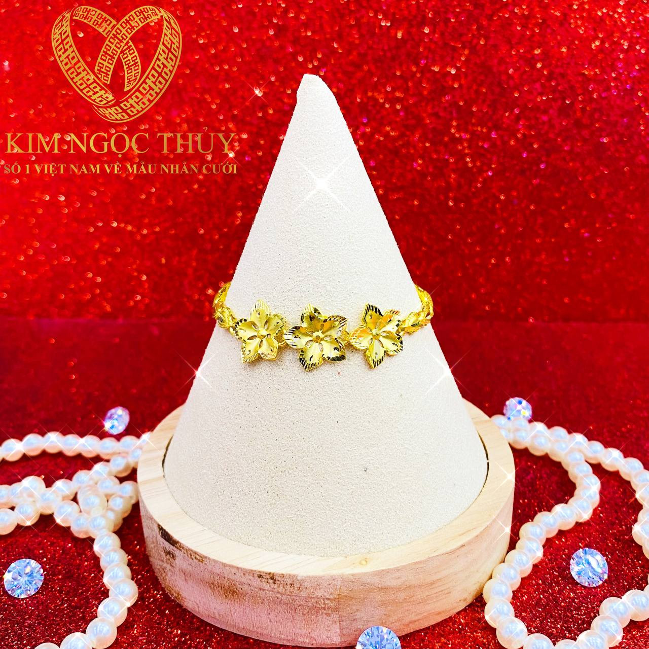 Lắc tay 1 chỉ hình hoa độc đáo và tinh sảo