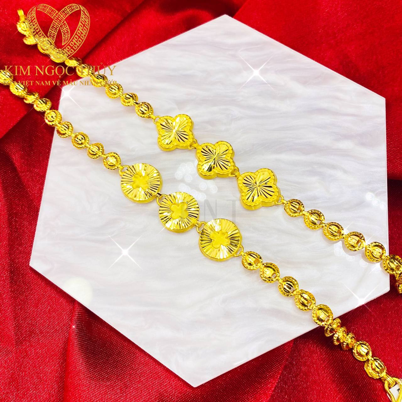 Lắc tay 1 chỉ tinh xảo, giá cả phải chăng