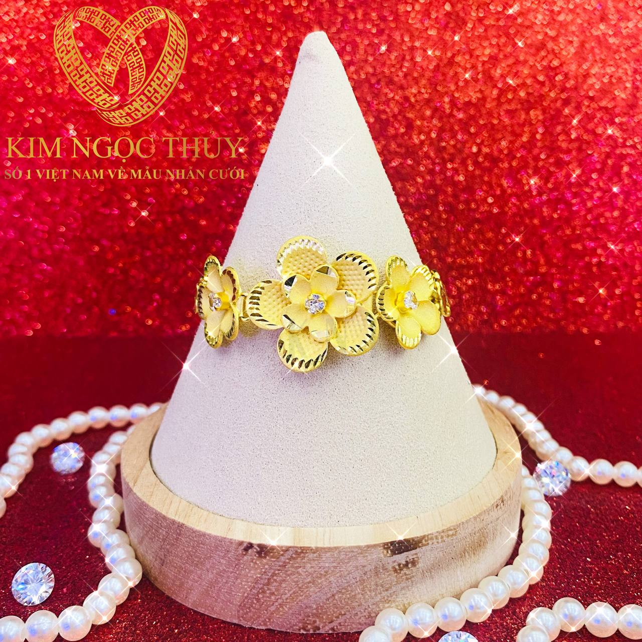 Lắc tay 3 chỉ lấp lánh, sang trọng và quý phái