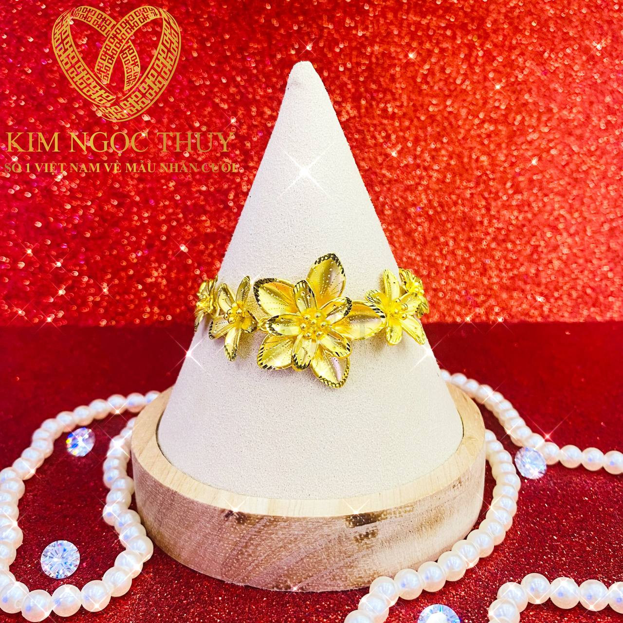 Lắc tay 3 chỉ vàng thiết kế tinh xảo