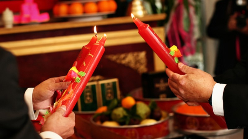 Đèn hỷ là lời chúc phúc cho một khởi đầu mới tốt đẹp