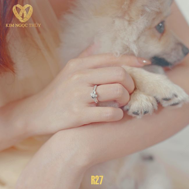 NHẪN ĐÍNH HÔN GIÁ BAO NHIÊU TIỀN?