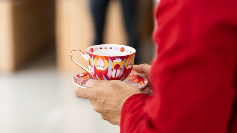 Ngày nay, nhịp sống hiện đại hối hả khiến nhiều cặp đôi và gia đình có xu hướng đơn giản hóa thủ tục dẫn cưới