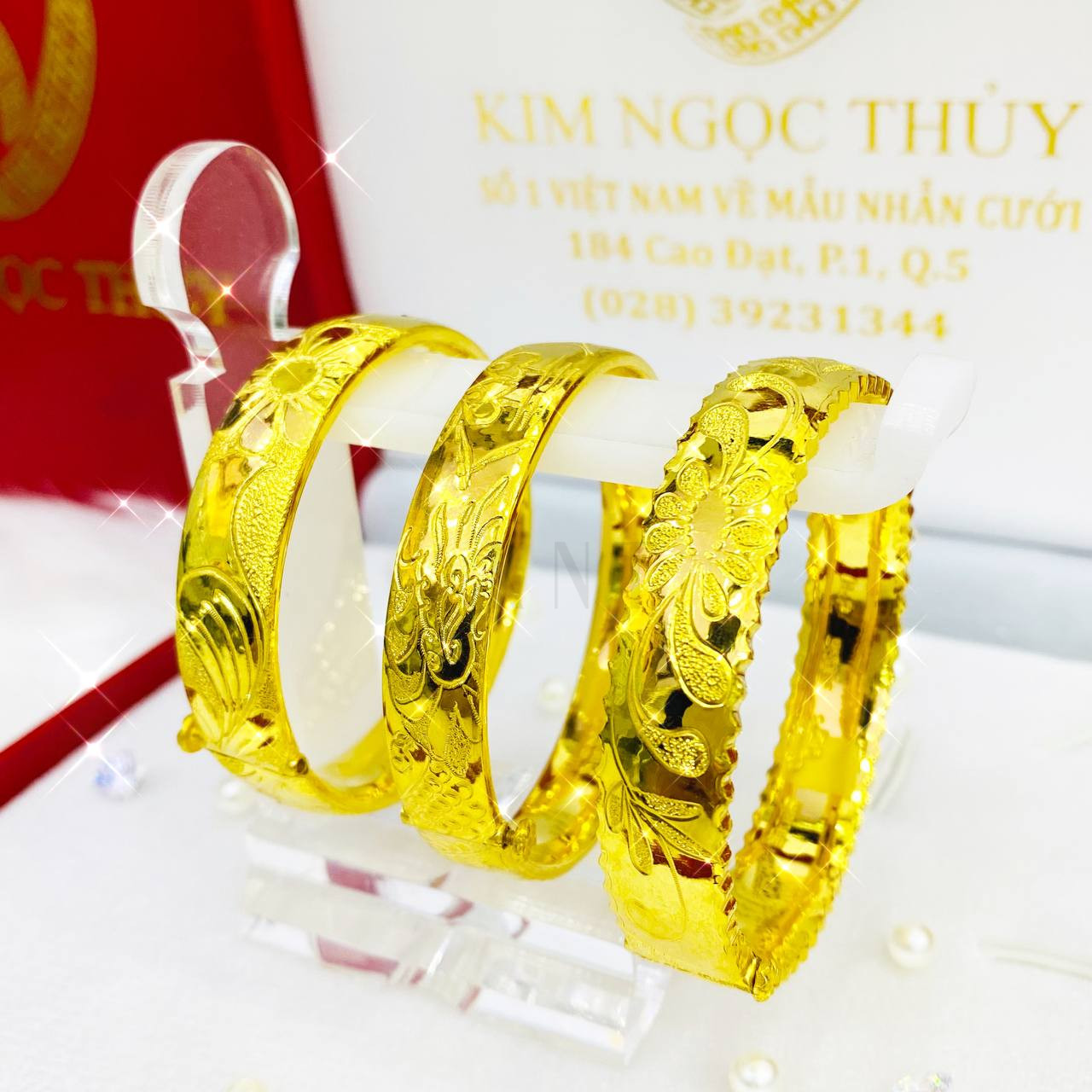 Vòng tay rồng phụng thiết kế truyền thông bằng vàng 24K tại Kim Ngọc Thủy