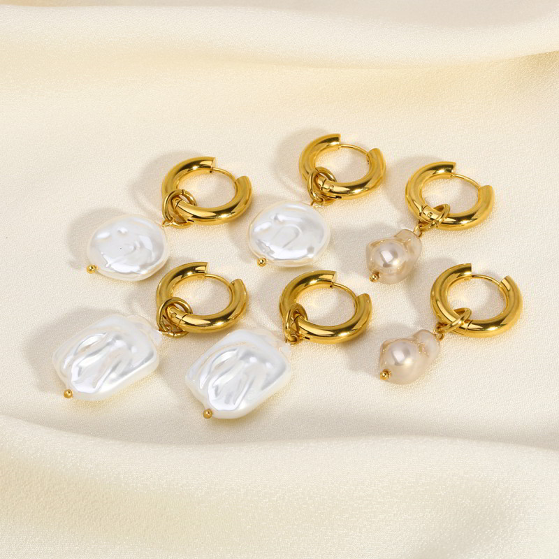 Bông tai ngọc trai baroque dần trở thành xu hướng