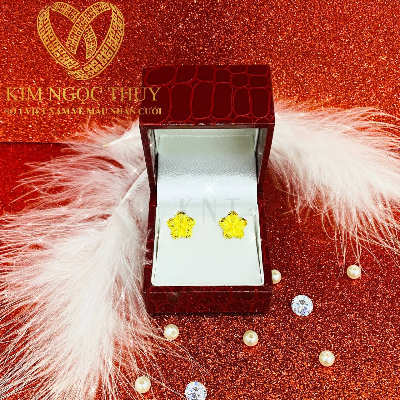 Tỏa sáng trong ngày cưới với bông tai hoa mai 5P vàng 24K