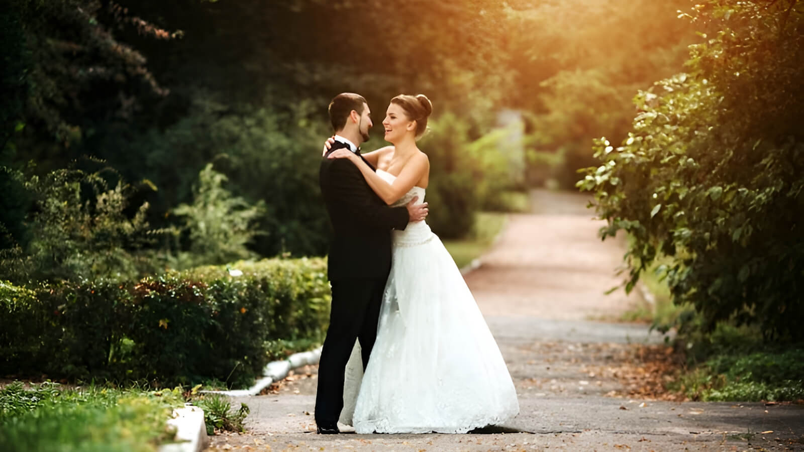 Nam giới sinh năm Quý Dậu (1993) thuộc Mệnh Kim, cụ thể là Kiếm Phong Kim