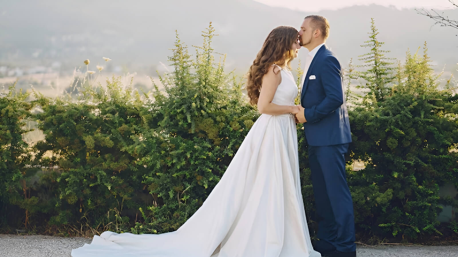 Trong văn hóa Việt Nam, đặc biệt là trong các phong tục cưới hỏi, việc xem tuổi kết hôn từ lâu đã trở thành một phần quan trọng