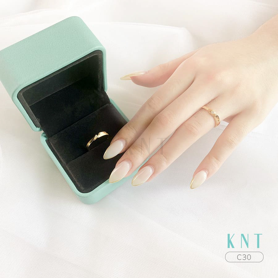 Nhẫn cưới C30 là mình chứng cho tình yêu của cặp đôi