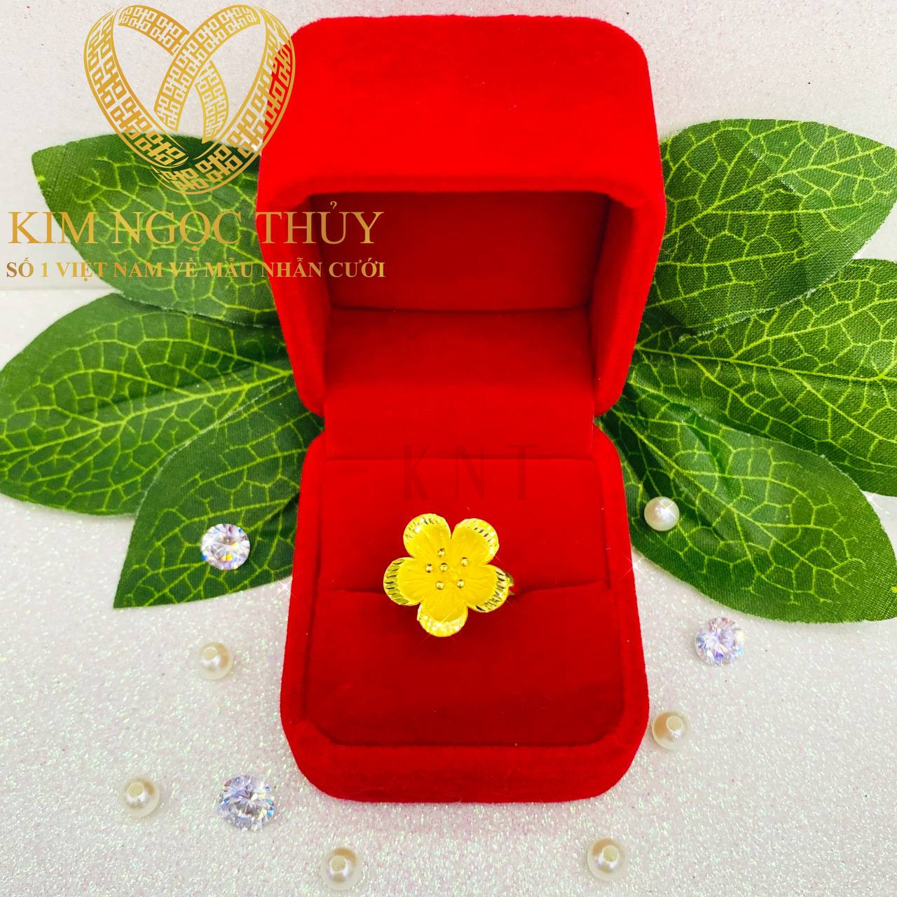 Nhẫn hoa mai 1 - 2 chỉ như một món trang sức, quà tặng hoàn hảo cho phái đẹp