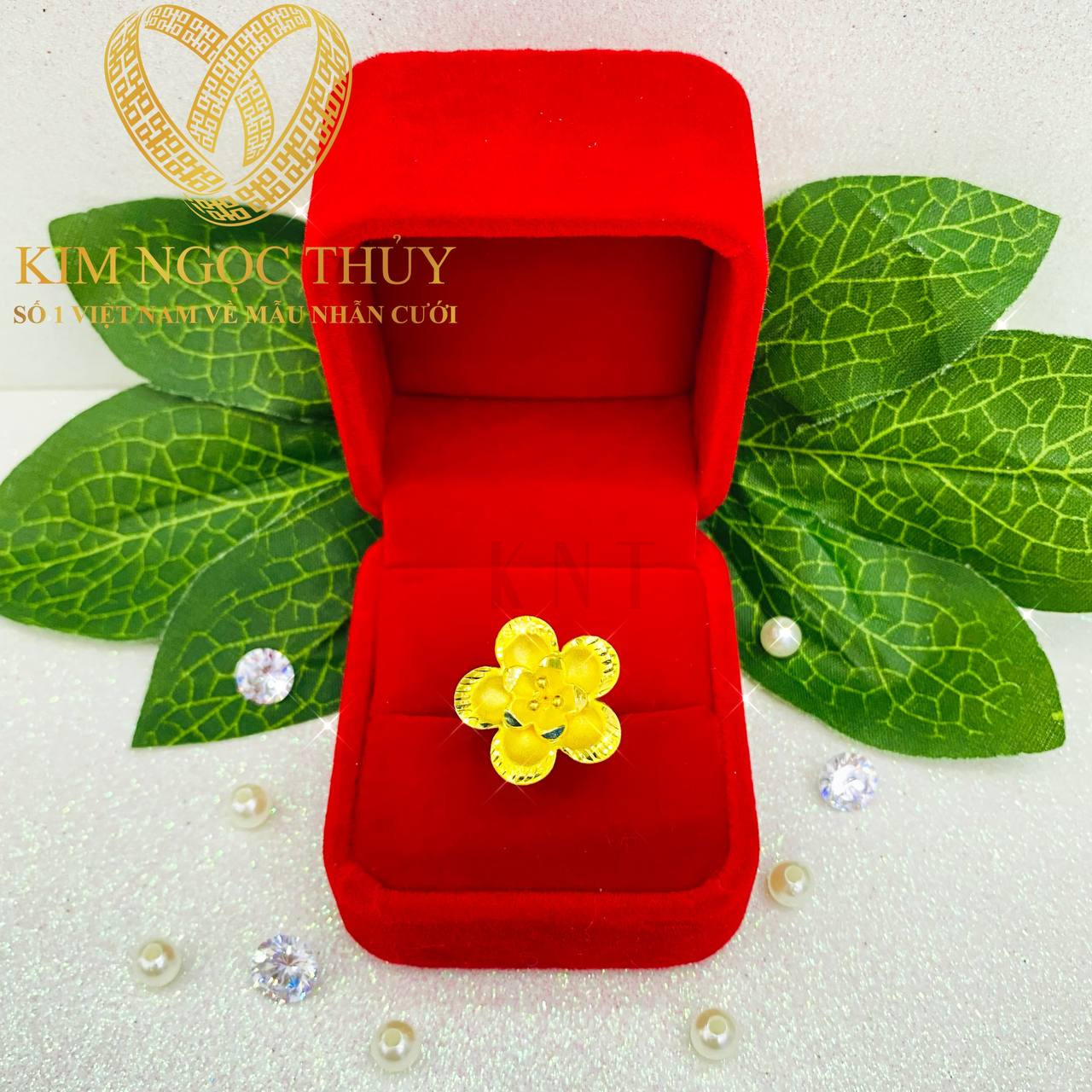 Nhẫn hoa mai 1 chỉ và 2 chỉ chất lượng cao, giá tốt tại Kim Ngọc Thủy