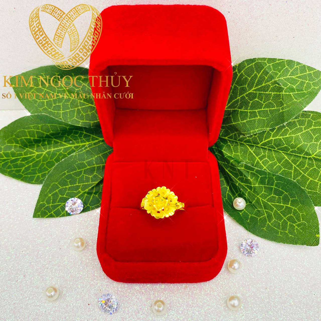 Nhẫn hoa mai 1 chỉ và 2 chỉ chất liệu vàng tốt và bền đẹp