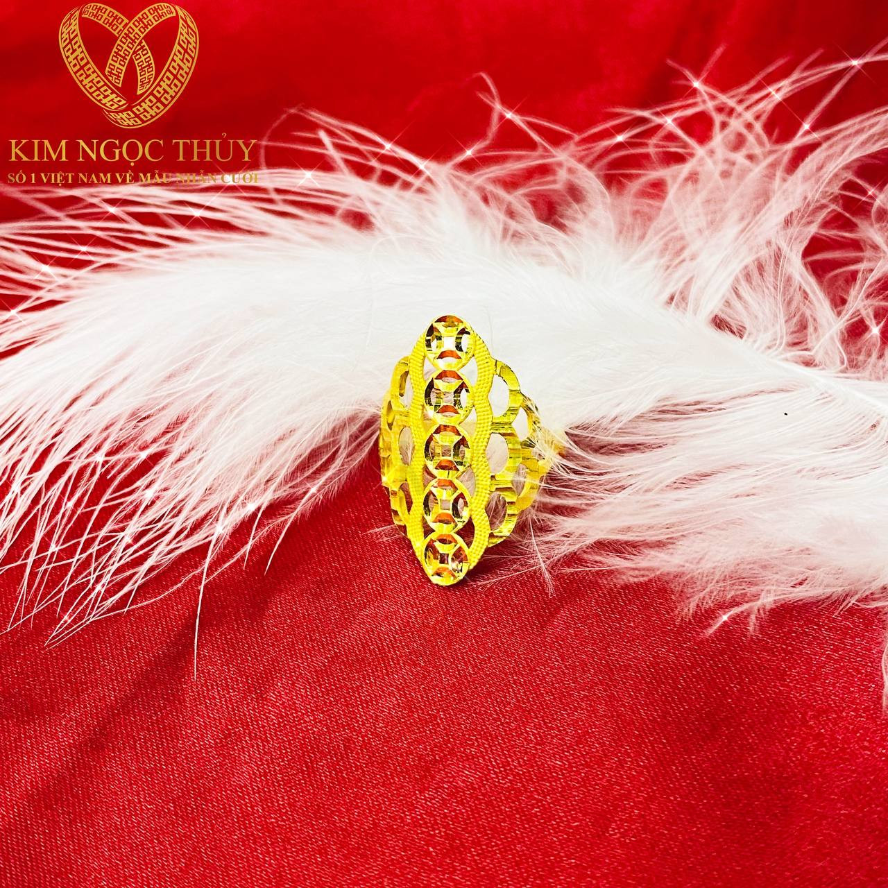 Nhẫn vàng cưới kiểu với đa dạng mẫu mã, thiết kế độc đáo