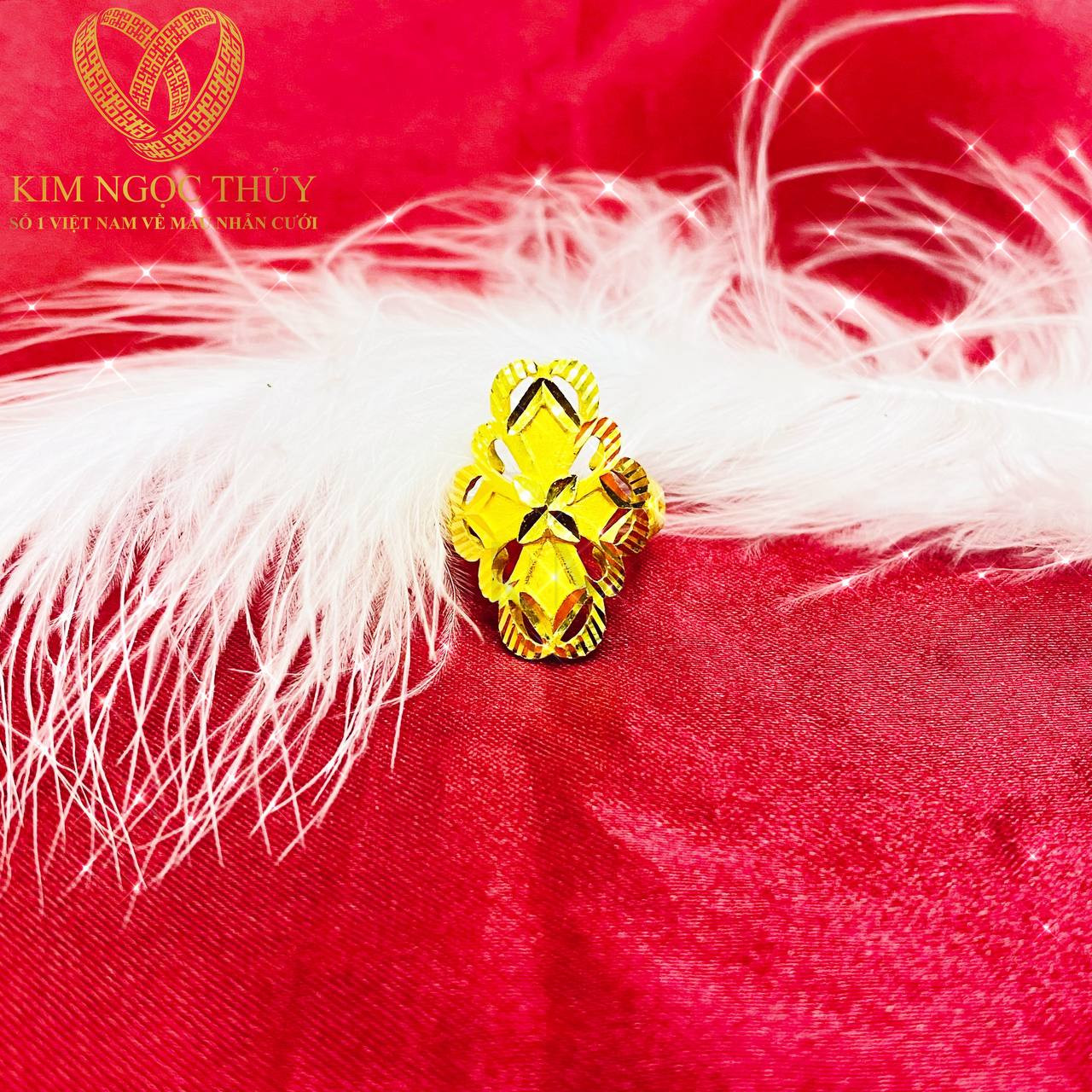 Nhẫn vàng cưới kiểu sang trọng và hiện đại