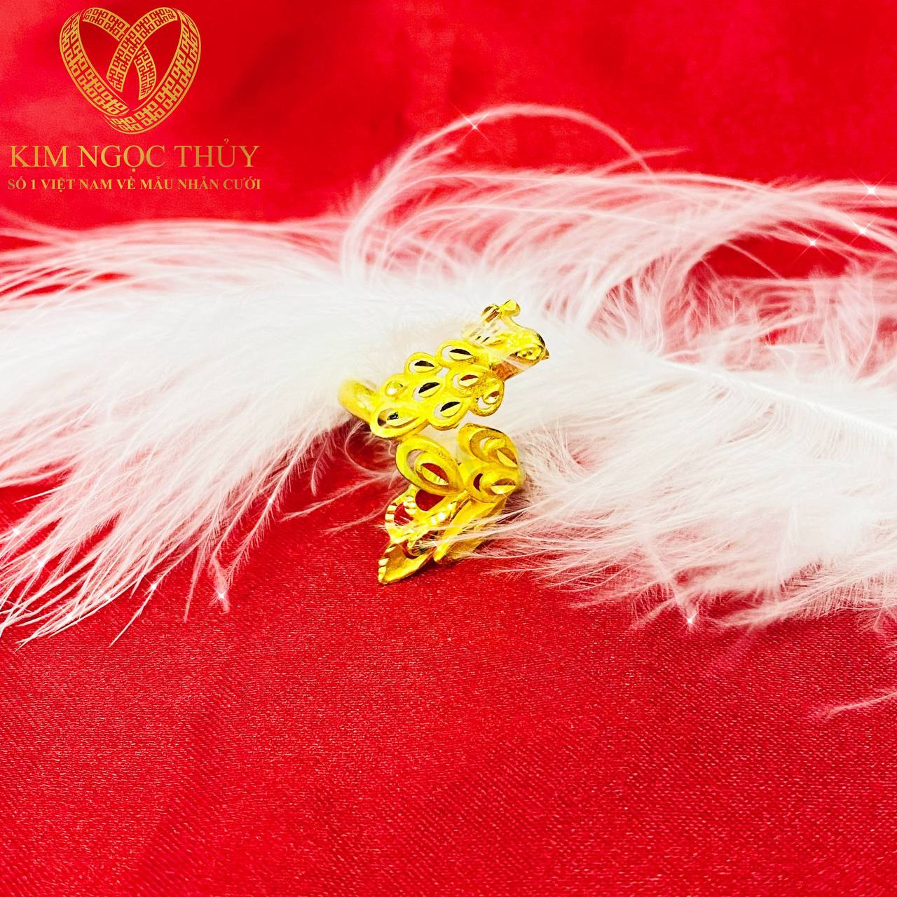 Nhẫn vàng cưới kiểu với mẫu mã đa dạng, ấn tượng