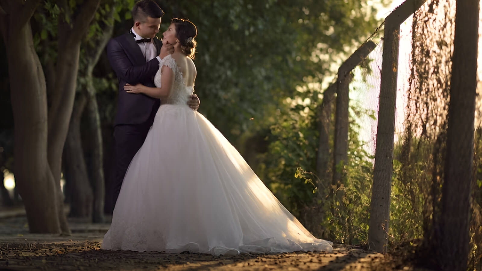 Sự kết hợp giữa bản mệnh Hỏa và cung phi Thủy tạo nên một vài nét đặc trưng trong vận mệnh tổng quan