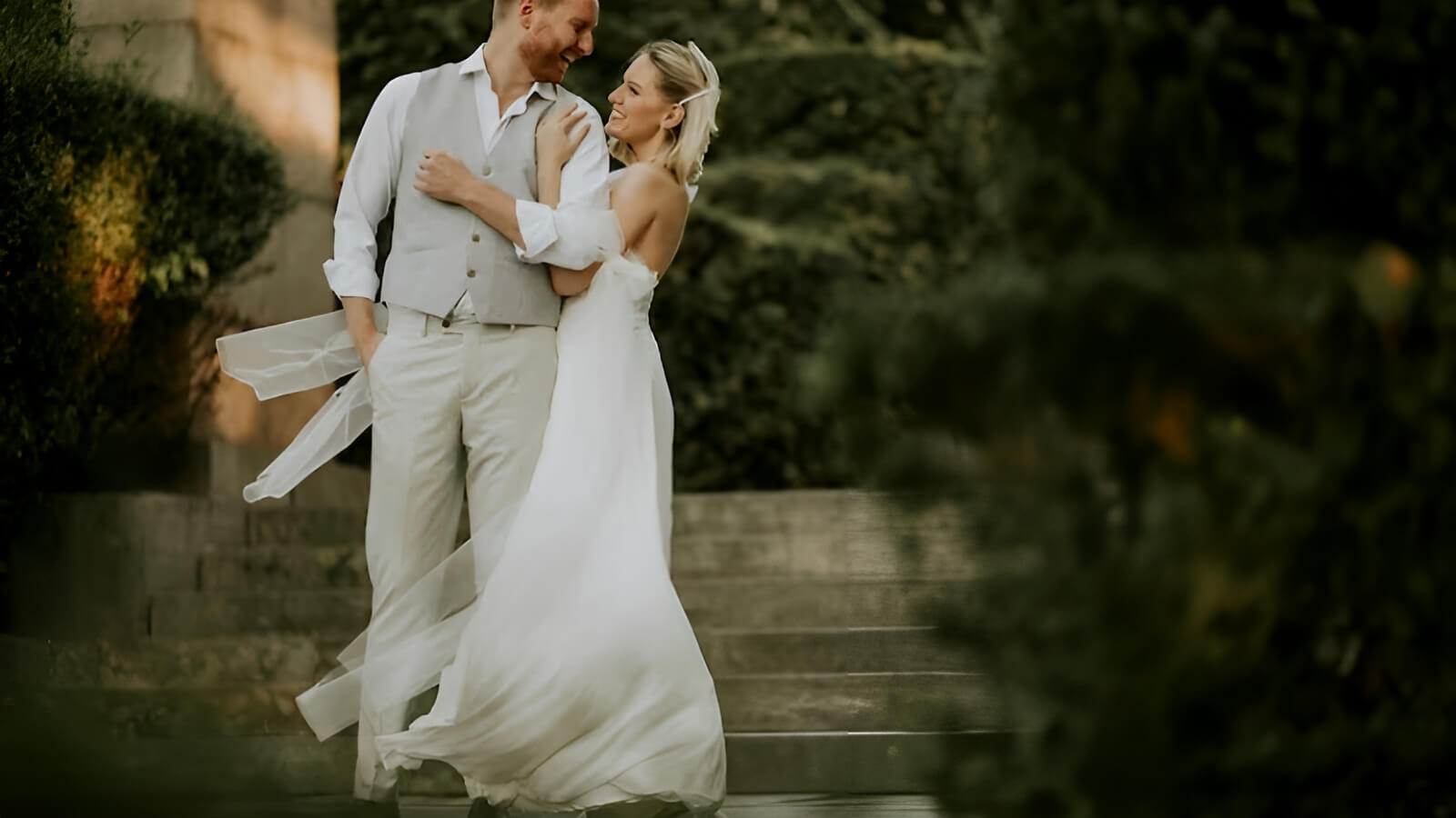 Nền tảng vững chắc nhất cho một cuộc sống gia đình viên mãn chính là tình yêu chân thành, sự tôn trọng lẫn nhau