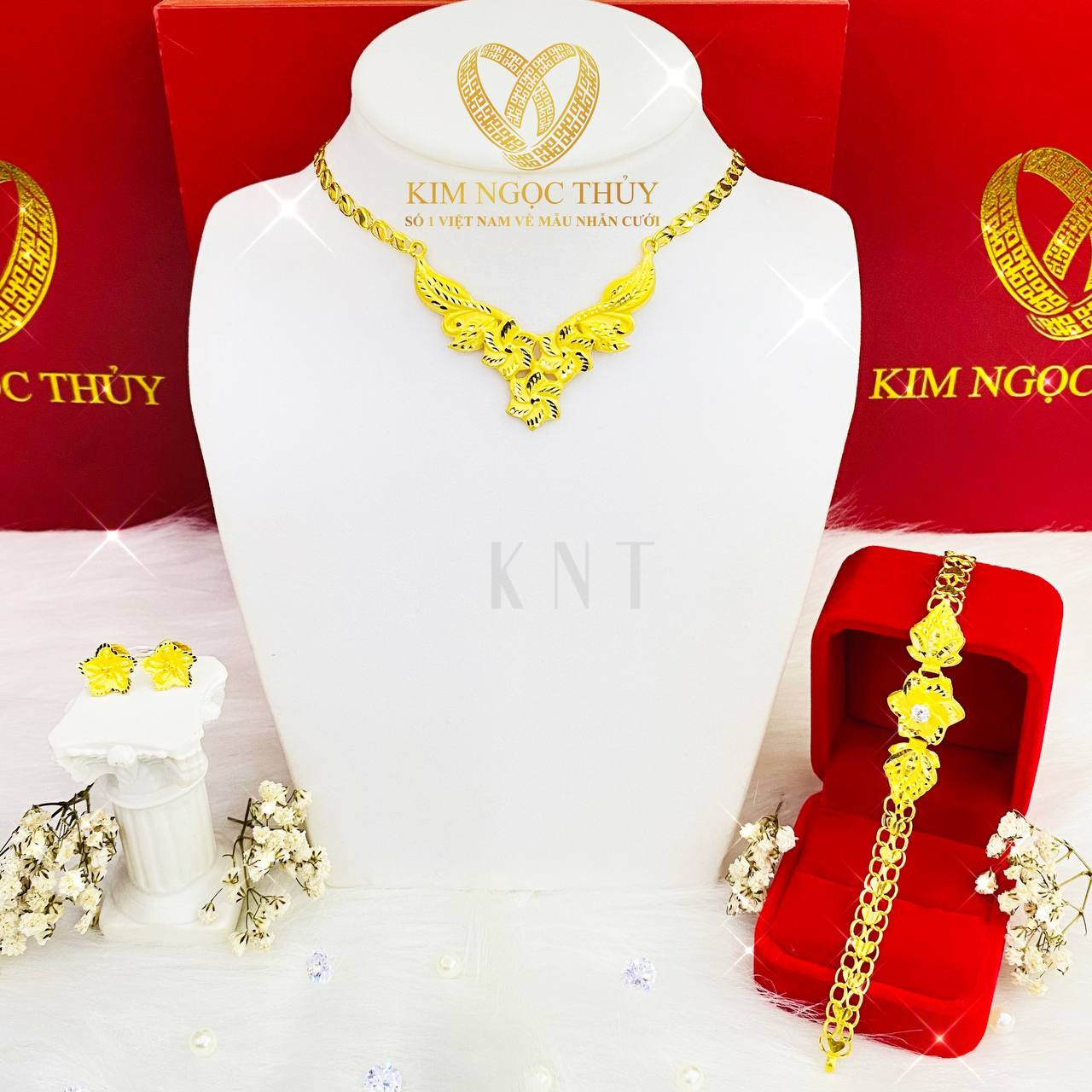 Bộ trang sức cưới 5 chỉ, nữ trang cưới vàng 24K tinh xảo cho cô dâu