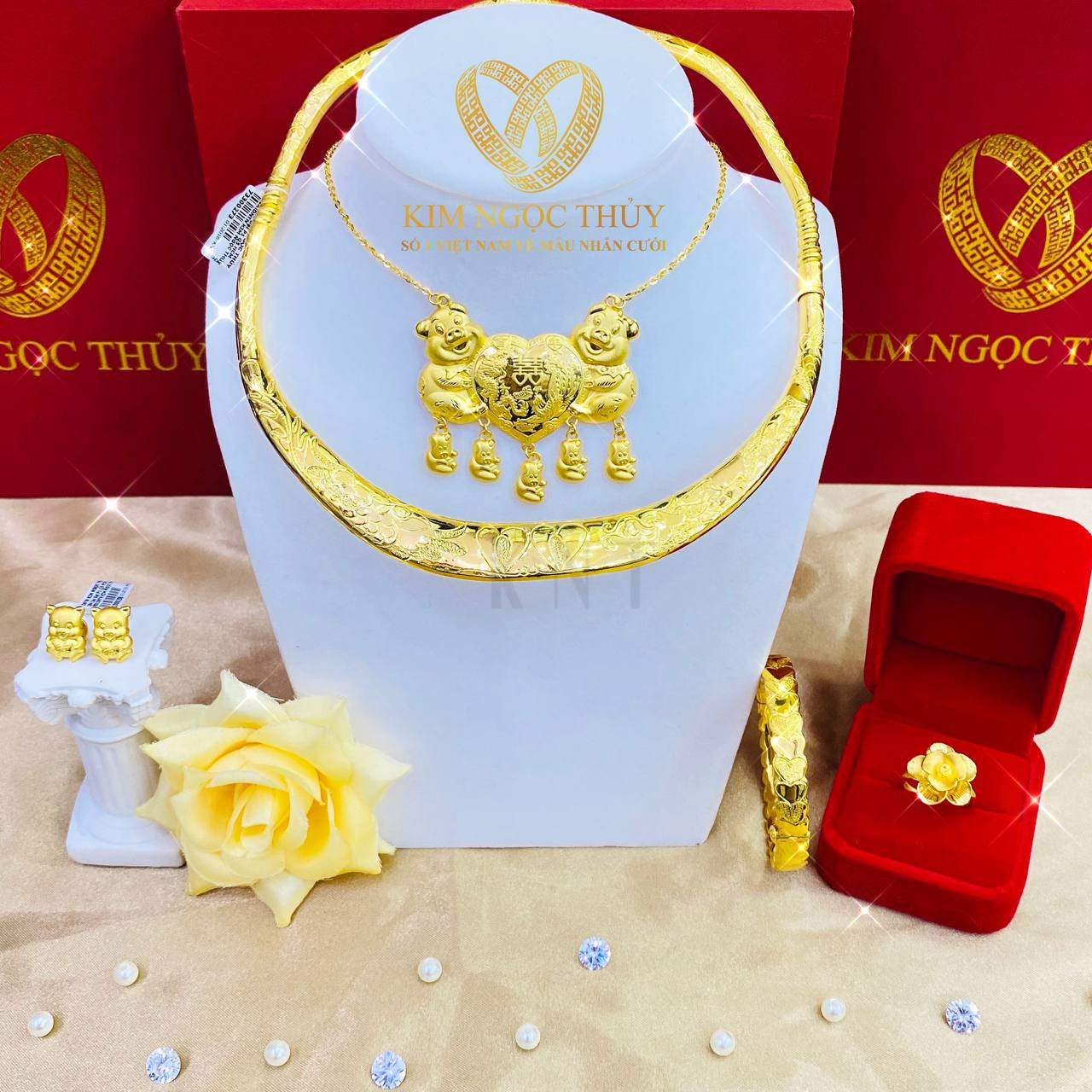 Bộ trang sức cưới 6.5 chỉ, nữ trang cưới vàng 24K 5 món tinh xảo