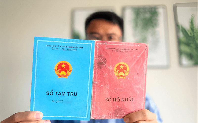 Giấy Tờ Tùy Thân & Pháp Lý