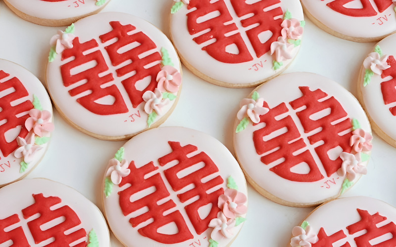 Biểu tượng tình yêu gắn kết.