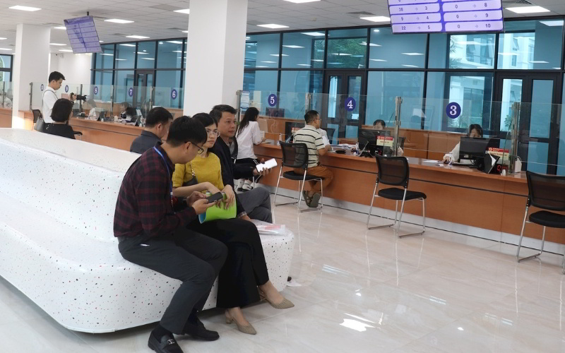 Nộp hồ sơ tại UBND khi kết hôn với người nước ngoài