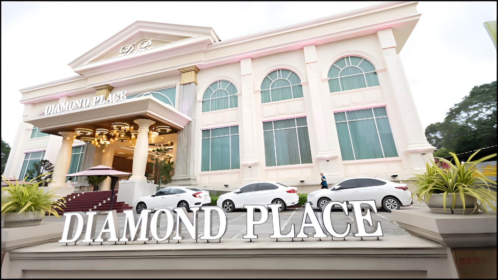 Diamond Place